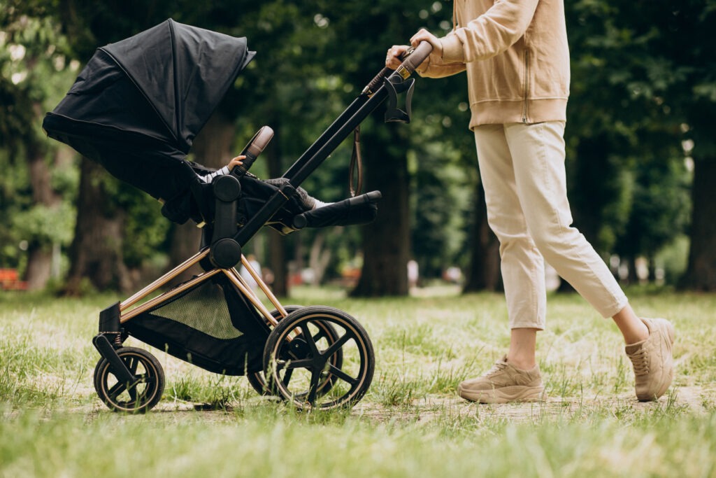 Besparen op kinderwagen en babyspullen