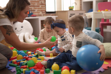 Kinderopvang in 2026 duurder - gezin en geldzaken