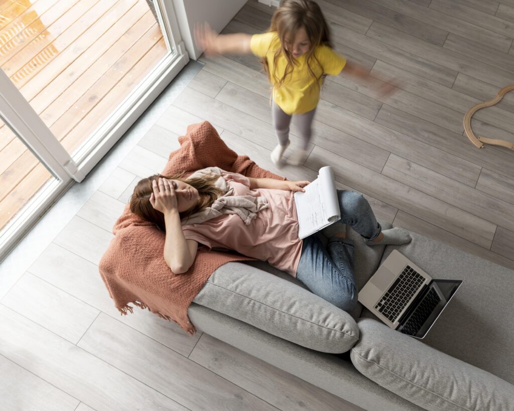 Ouders ervaren druk met opvoeden en combineren van gezin en werk